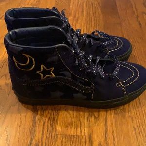 Vans high top Fantasia shoes like brand new condition men’s 10.5 or women’s 12